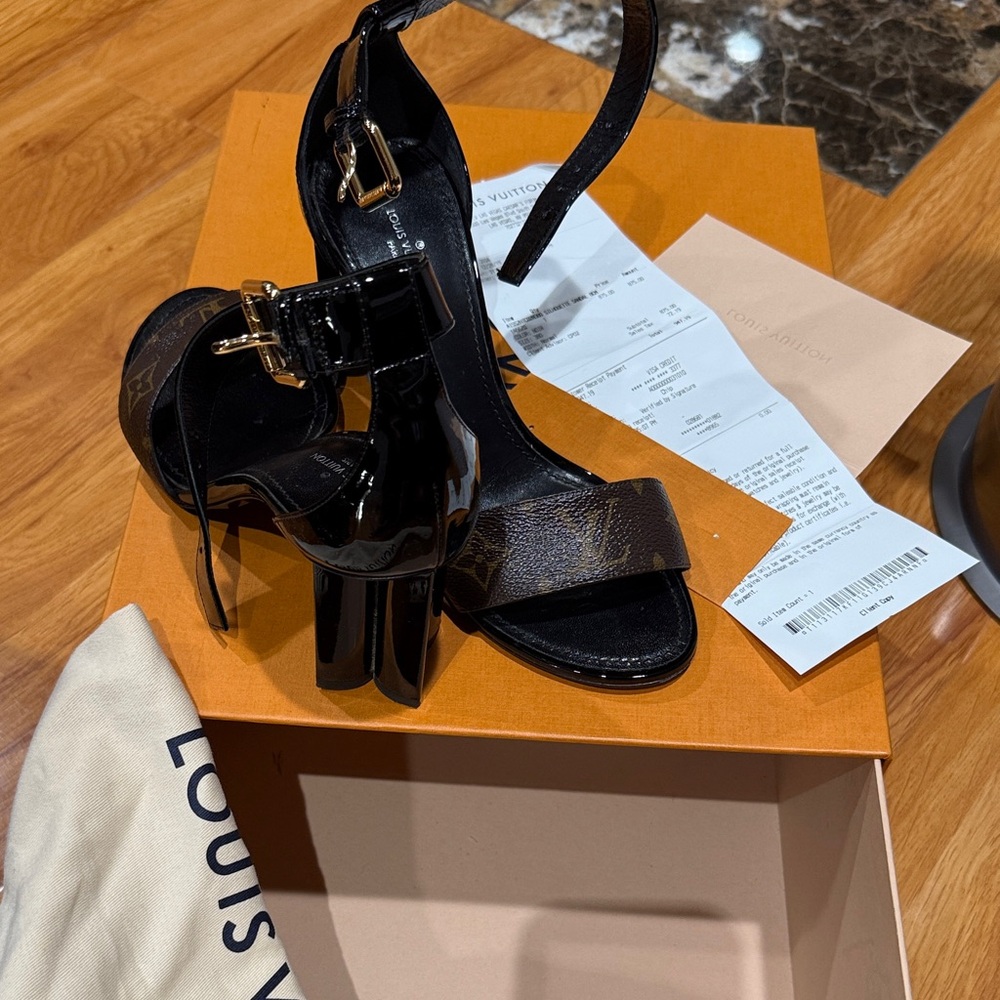 Louis Vuitton Black and Brown Strappy Heels